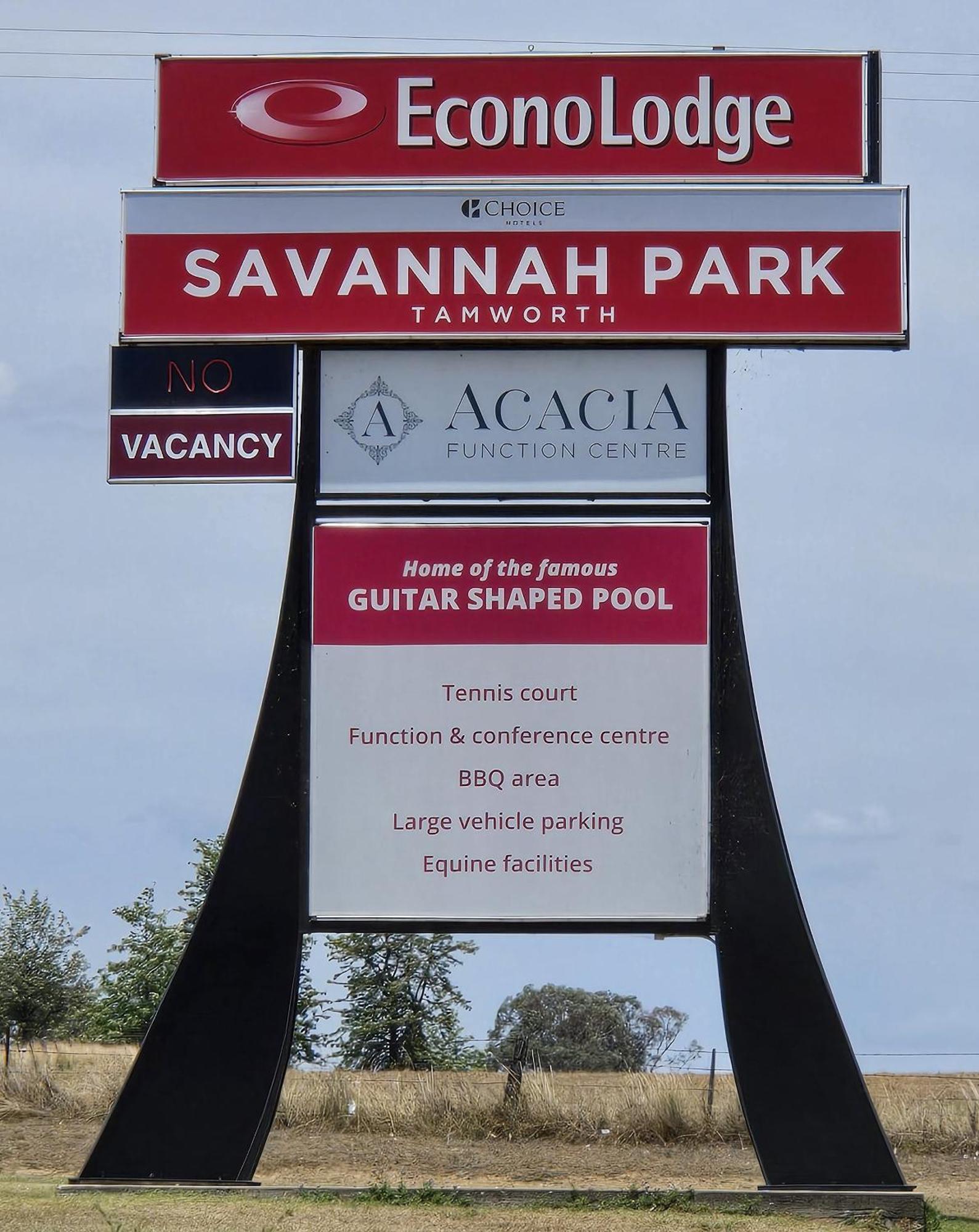 Econo Lodge Savannah Park טאמוורת' מראה חיצוני תמונה