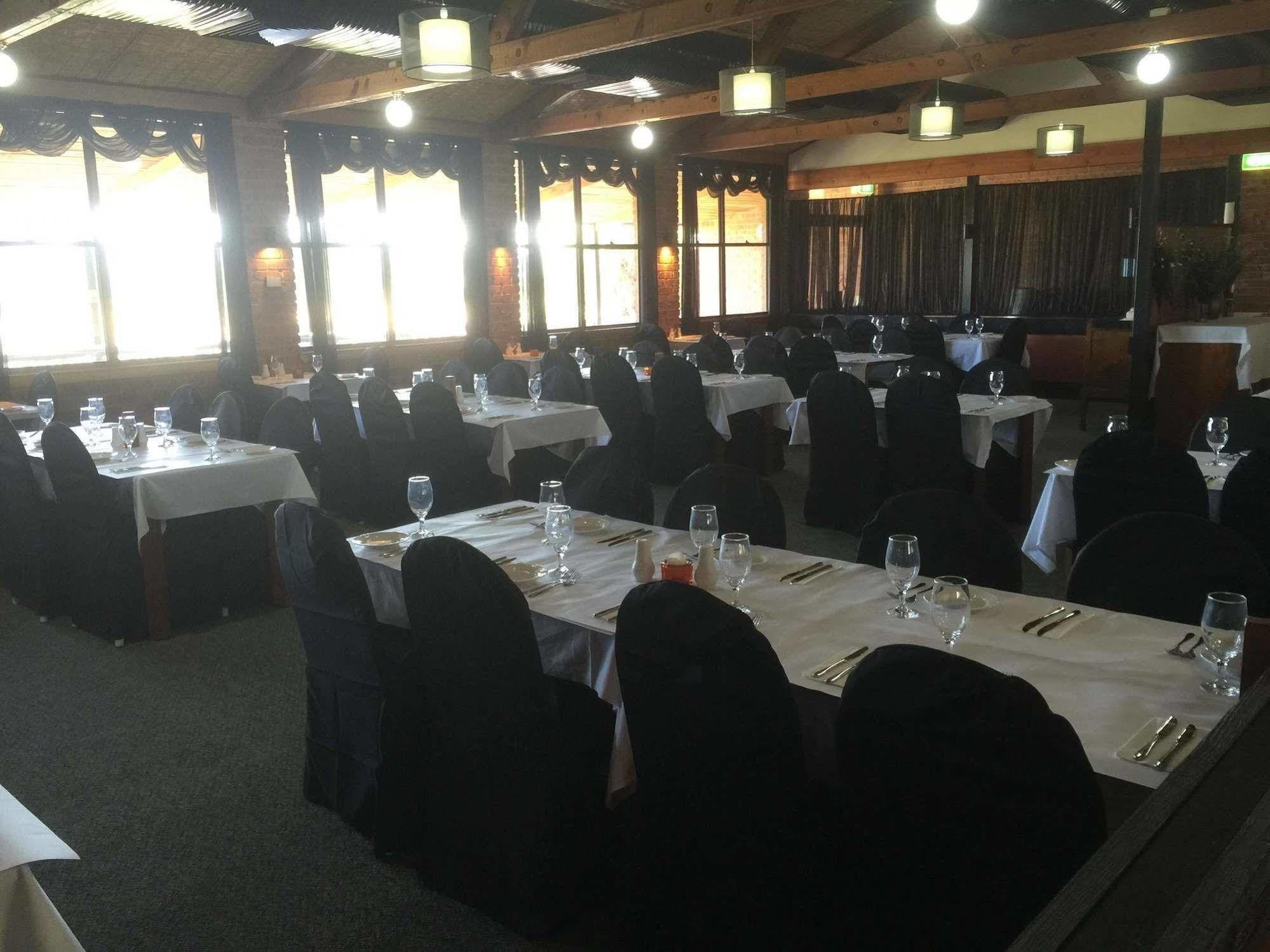 Econo Lodge Savannah Park טאמוורת' מראה חיצוני תמונה